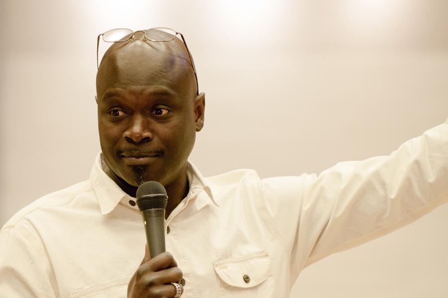 Curtis Hinds