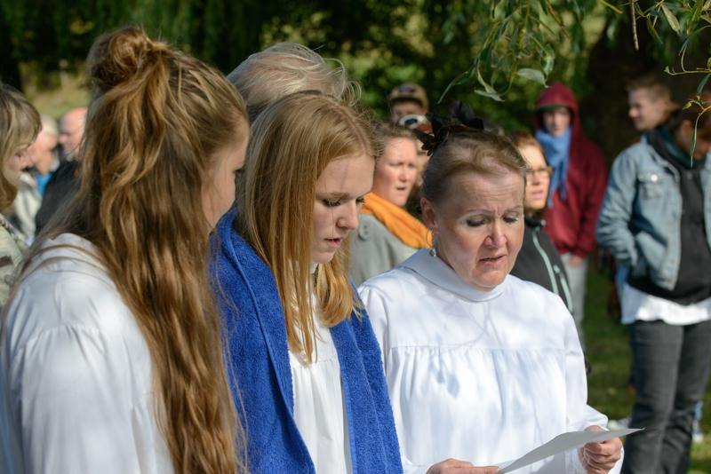  PB8_1237.JPG </br ><small> 2012-09-16 13:29</br >NIKON D800 + 70.0-200.0 mm f/2.8<br /> 98mm 1/1250s f/8 ISO 800</small>