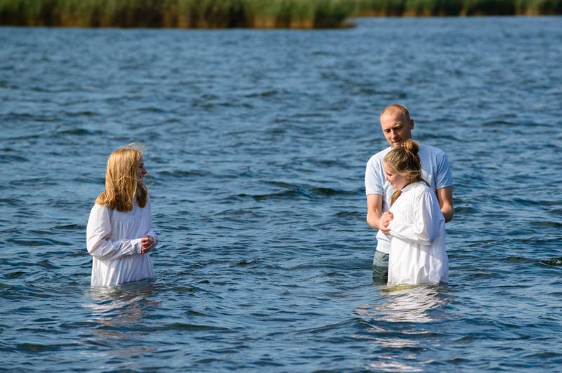  PB8_1244.JPG </br ><small> 2012-09-16 13:33</br >NIKON D800 + 70.0-200.0 mm f/2.8<br /> 200mm 1/5000s f/5.6 ISO 800</small>