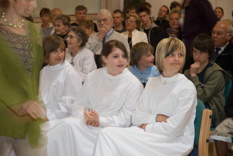  D2C_9973.jpg </br ><small> 2007-05-27 10:31</br >NIKON D200 70mm 1/15s f/4.5 ISO 400</small>