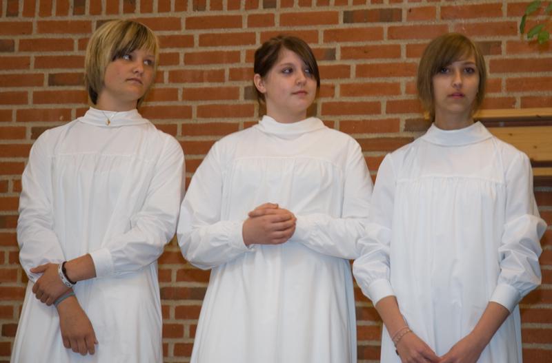  D2C_9976.jpg </br ><small> 2007-05-27 10:48</br >NIKON D200 70mm 1/13s f/4.5 ISO 400</small>