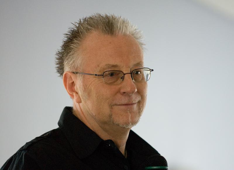  D2C_5957.jpg </br >Dave Richards in action at Hvidekilde, Denmark, March 2008</br > <small> 2008-03-29 11:53</br >NIKON D200 180mm 1/40s f/2.8 ISO 800</small>