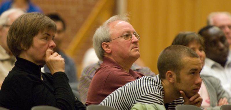  D2C_0848.jpg </br ><small> 2007-07-24 11:06</br >NIKON D200 340mm 1/60s f/4.8 ISO 1600</small>