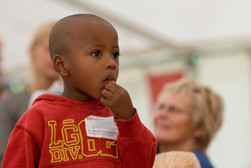  D2C_0933.jpg </br >Boernefestival</br > <small> 2007-07-25 10:26</br >NIKON D200 200mm 1/400s f/5.6 ISO 400</small>