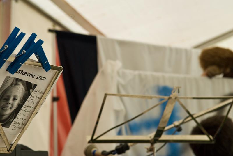  D2C_0945.jpg </br >Boernefestival</br > <small> 2007-07-25 10:30</br >NIKON D200 55mm 1/320s f/5.6 ISO 400</small>