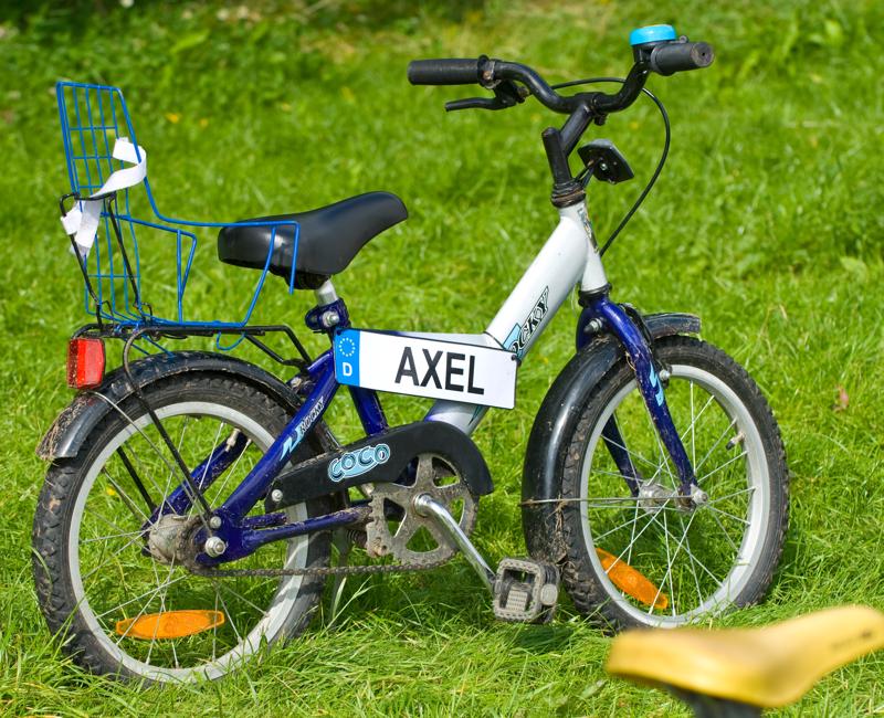  D2C_1010.jpg </br >Boernefestival</br > <small> 2007-07-25 10:55</br >NIKON D200 105mm 1/250s f/5.6 ISO 100</small>