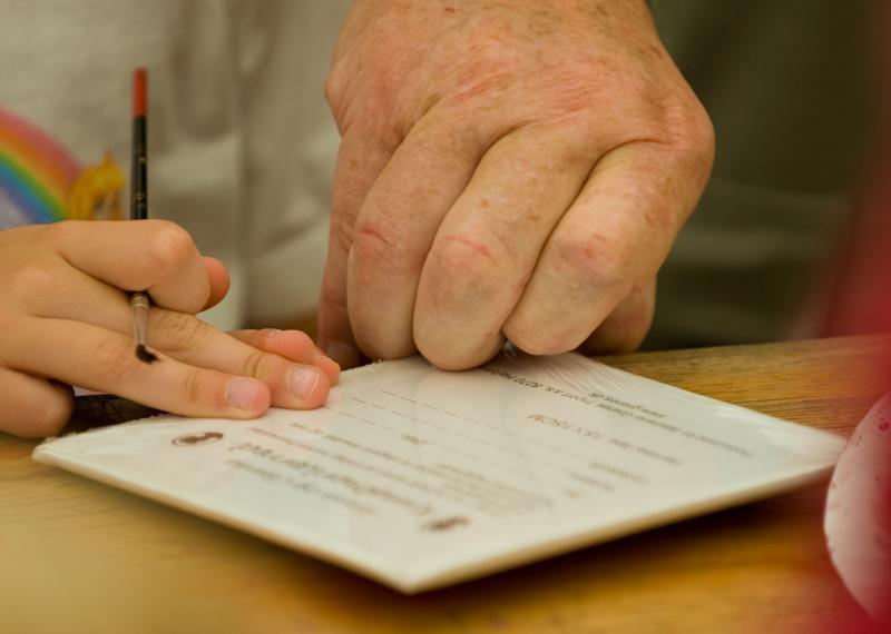  D2C_1035.jpg </br >Boernefestival</br > <small> 2007-07-25 11:08</br >NIKON D200 200mm 1/320s f/4 ISO 200</small>