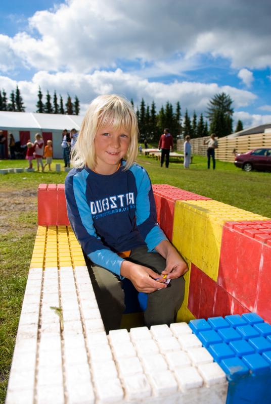  D2C_1049.jpg </br >Boernefestival</br > <small> 2007-07-25 11:13</br >NIKON D200 17mm 1/3000s f/4 ISO 200</small>