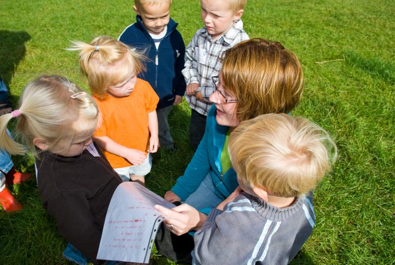  D2C_1051.jpg </br >Boernefestival</br > <small> 2007-07-25 11:14</br >NIKON D200 17mm 1/1000s f/5.6 ISO 200</small>