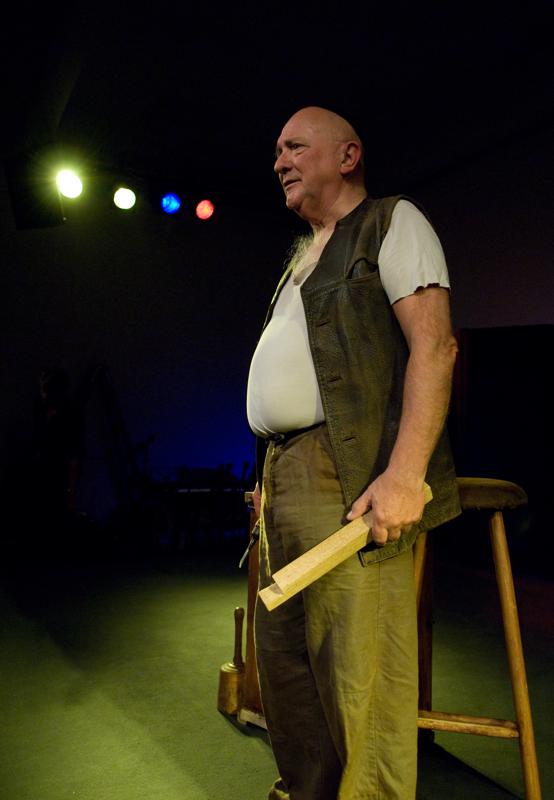  D2C_1178.jpg </br >Ebbe Trenskow</br > <small> 2007-07-25 23:13</br >NIKON D200 17mm 1/350s f/2.8 ISO 800</small>