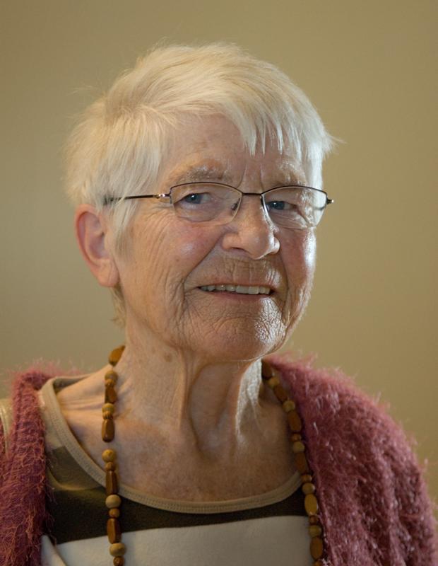  D2C_1143.jpg </br ><small> 2007-07-25 14:56</br >NIKON D200 55mm 1/50s f/2.8 ISO 800</small>