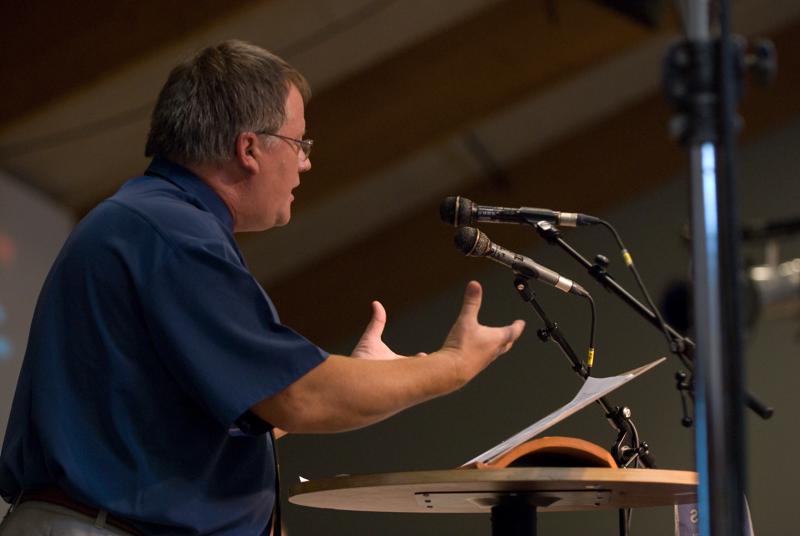  D2C_1125.jpg </br >Finn Basnov</br > <small> 2007-07-25 14:24</br >NIKON D200 116mm 1/90s f/2.8 ISO 800</small>