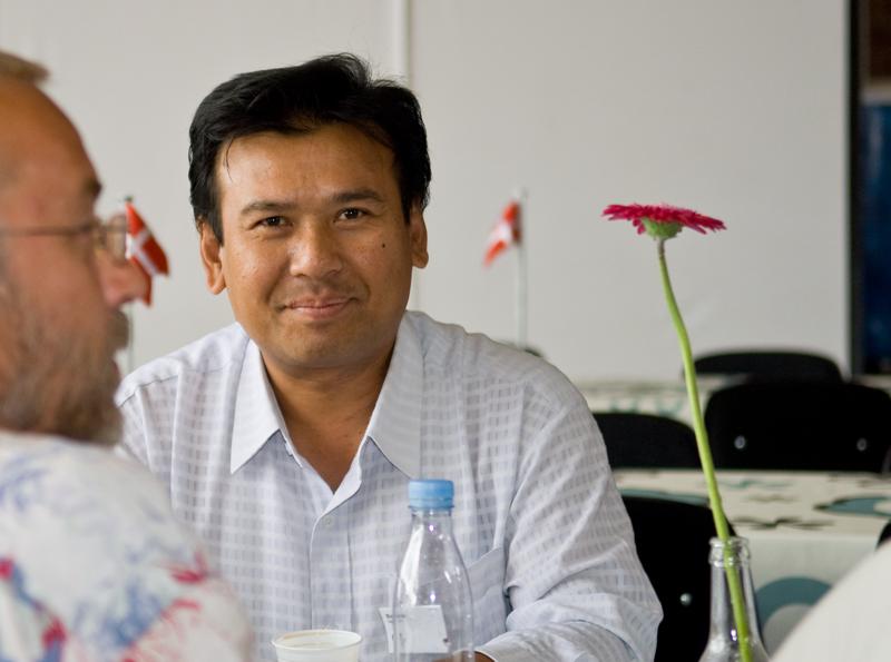  D2C_1224.jpg </br >Familie fra Slagelse menighed</br > <small> 2007-07-26 13:13</br >NIKON D200 55mm 1/250s f/2.8 ISO 400</small>