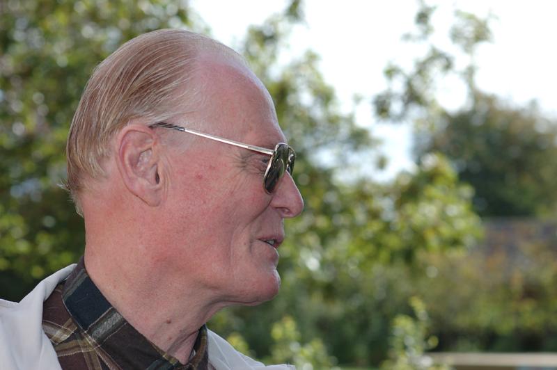  dsc_0520_std.jpg </br ><small> 2004-09-26 12:59</br >NIKON D70 85mm 1/500s f/6.3 </small>