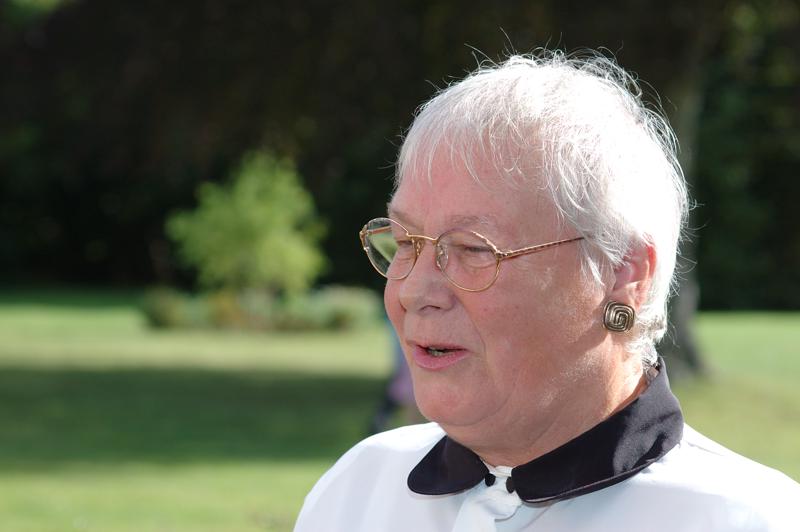  dsc_0530_std.jpg </br ><small> 2004-09-26 13:00</br >NIKON D70 85mm 1/500s f/5.6 </small>