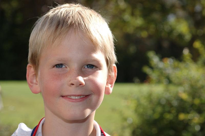  dsc_0544_std.jpg </br ><small> 2004-09-26 13:03</br >NIKON D70 85mm 1/500s f/7.1 </small>