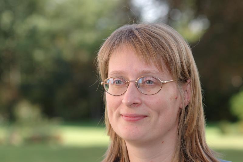  dsc_0566_std.jpg </br ><small> 2004-09-26 13:06</br >NIKON D70 85mm 1/500s f/4 </small>