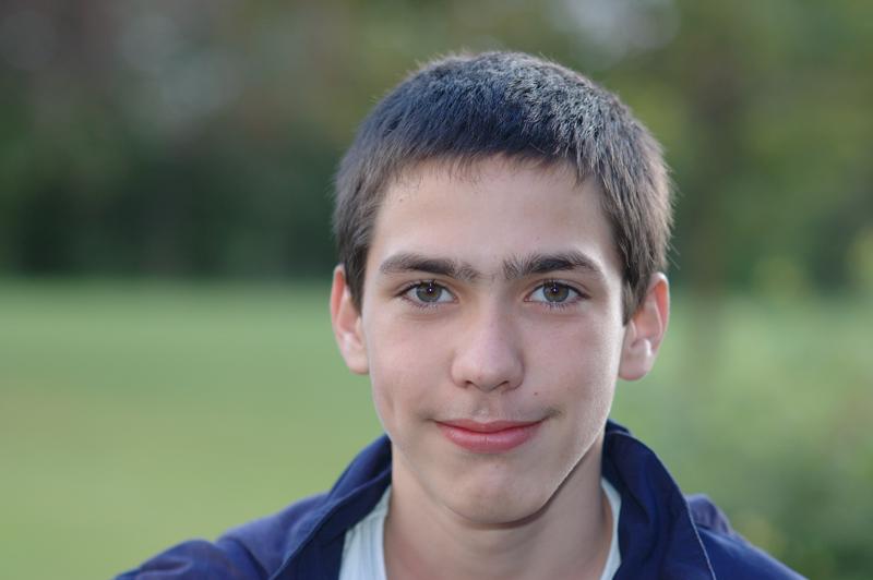  dsc_0588_std.jpg </br ><small> 2004-09-26 13:17</br >NIKON D70 85mm 1/500s f/2.8 </small>