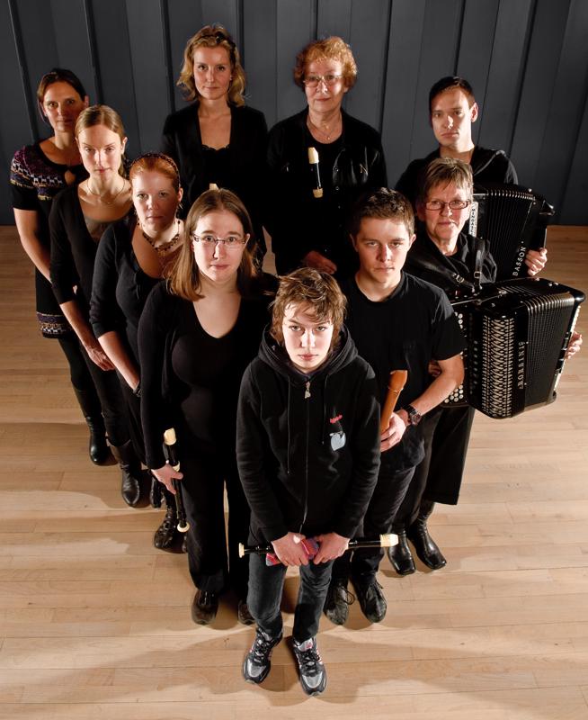  D3C_7265.jpg </br ><small> 2009-03-10 20:33</br >NIKON D300 17mm 1/125s f/8 ISO 100</small>