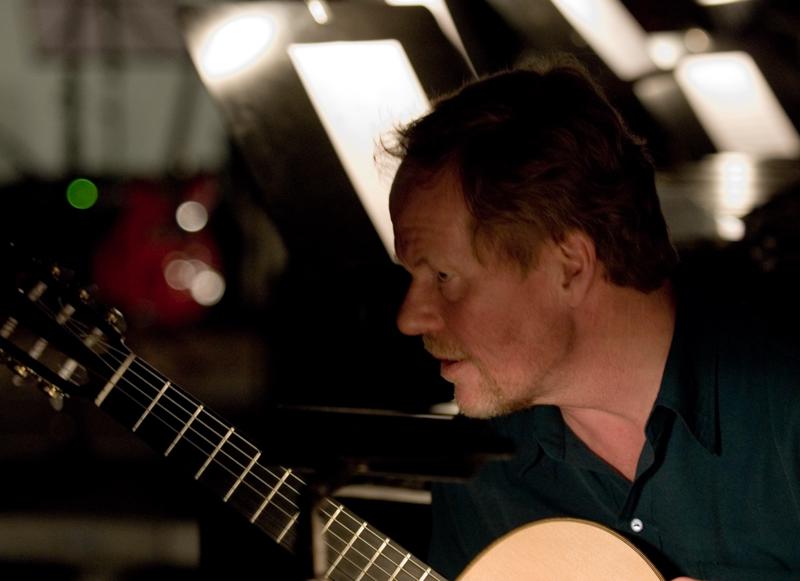  D2C_9139.jpg </br ><small> 2007-04-27 20:51</br >NIKON D200 95mm 1/20s f/2.8 ISO 800</small>