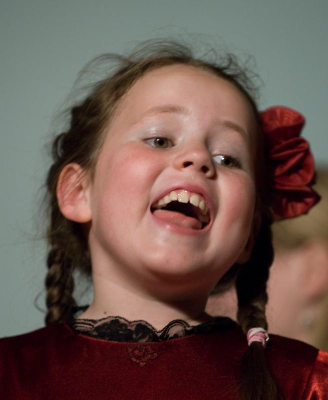  D2C_9212.jpg </br ><small> 2007-04-27 21:28</br >NIKON D200 200mm 1/60s f/2.8 ISO 800</small>