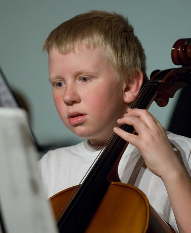  D2C_9215.jpg </br ><small> 2007-04-27 21:28</br >NIKON D200 200mm 1/80s f/2.8 ISO 800</small>