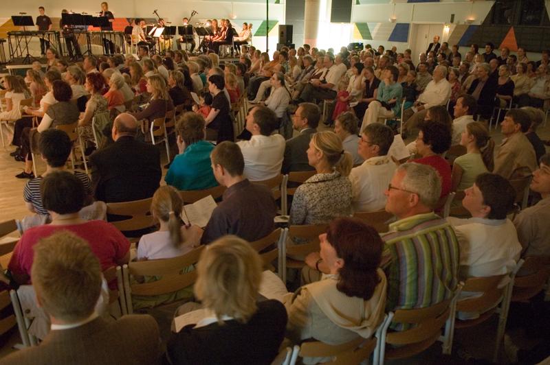  _DSC1003.jpg </br ><small> 2007-04-27 18:27</br >NIKON D70 17mm 1/10s f/2.8 ISO 800</small>