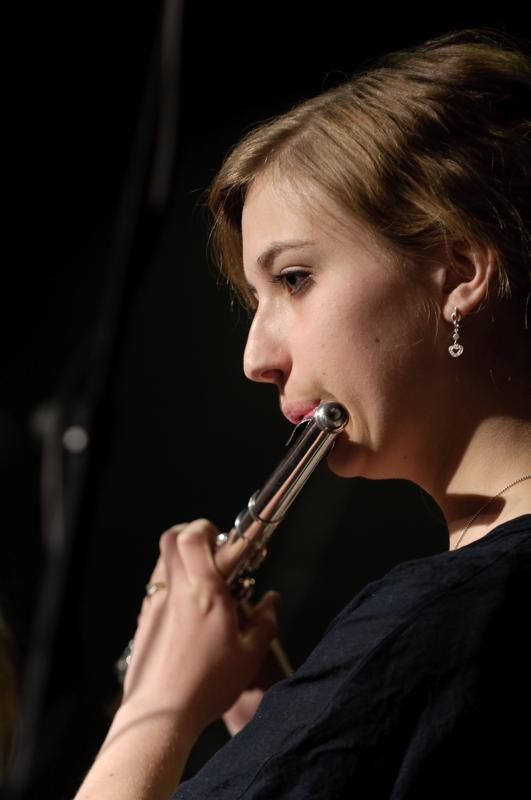  D3C_7627.jpg </br ><small> 2009-05-04 19:22</br >NIKON D300 160mm 1/60s f/4 ISO 450</small>