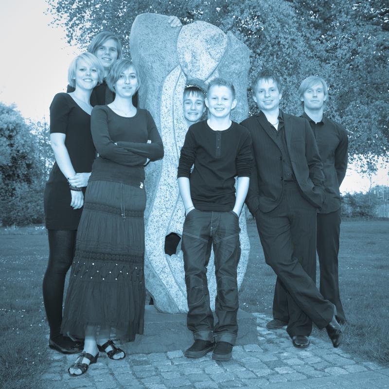  D3C_7740-3.jpg </br ><small> 2009-05-04 20:29</br >NIKON D300 19mm 1/30s f/5.6 ISO 200</small>