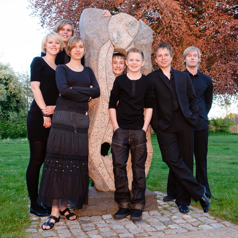  D3C_7740.jpg </br ><small> 2009-05-04 20:29</br >NIKON D300 19mm 1/30s f/5.6 ISO 200</small>