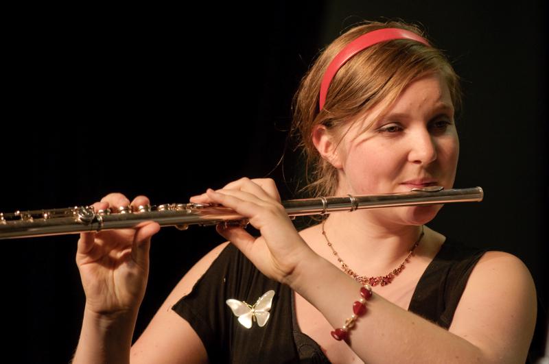  D3C_7789.jpg </br ><small> 2009-05-04 20:59</br >NIKON D300 200mm 1/125s f/4 ISO 360</small>