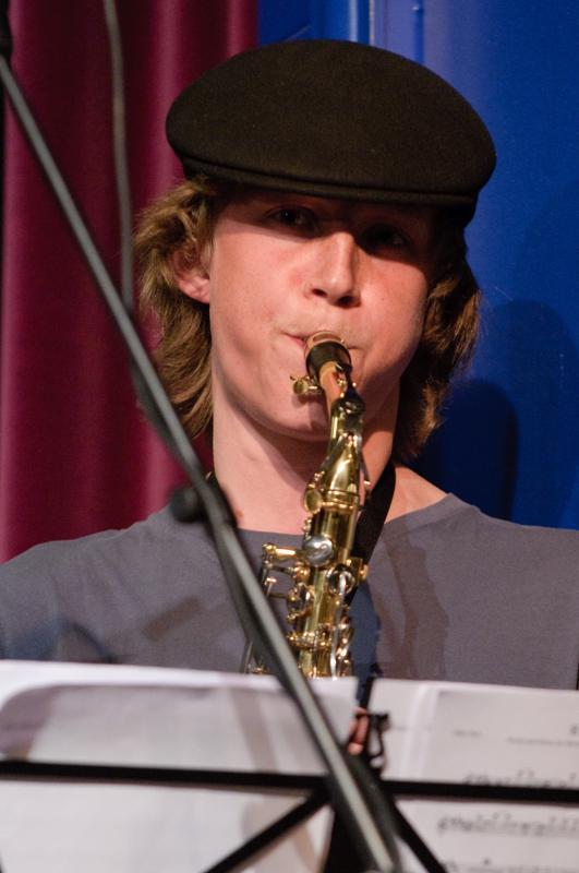  D3C_7810.jpg </br ><small> 2009-05-04 21:10</br >NIKON D300 200mm 1/125s f/4 ISO 1600</small>