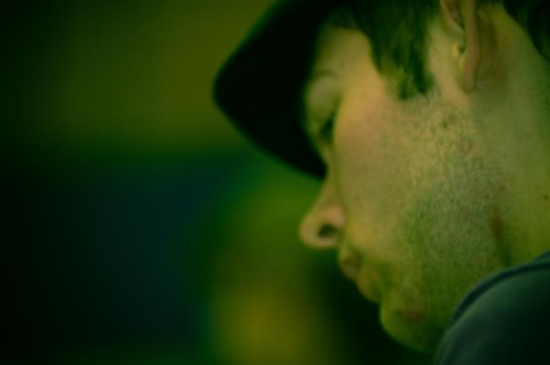  D3C_7190.jpg </br ><small> 2009-03-02 21:07</br >NIKON D300 180mm 1/60s f/4 ISO 800</small>