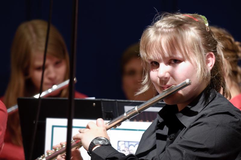  D3C_8102.jpg </br ><small> 2009-05-28 19:10</br >NIKON D300 175mm 1/80s f/4 ISO 800</small>