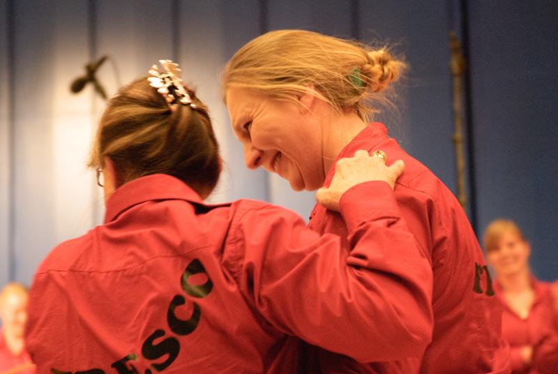  D2C_8409.jpg </br ><small> 2009-05-28 21:03</br >NIKON D200 55mm 1/30s f/2.8 ISO 800</small>