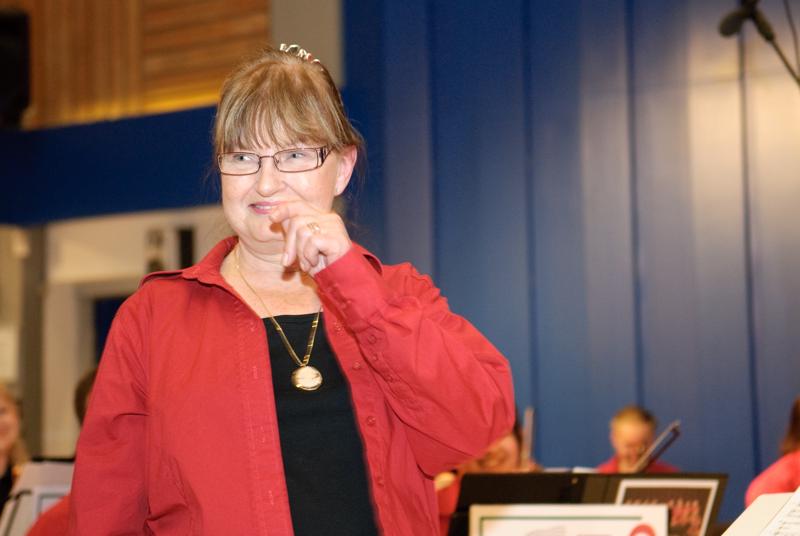  D2C_8412.jpg </br ><small> 2009-05-28 21:04</br >NIKON D200 55mm 1/50s f/2.8 ISO 800</small>