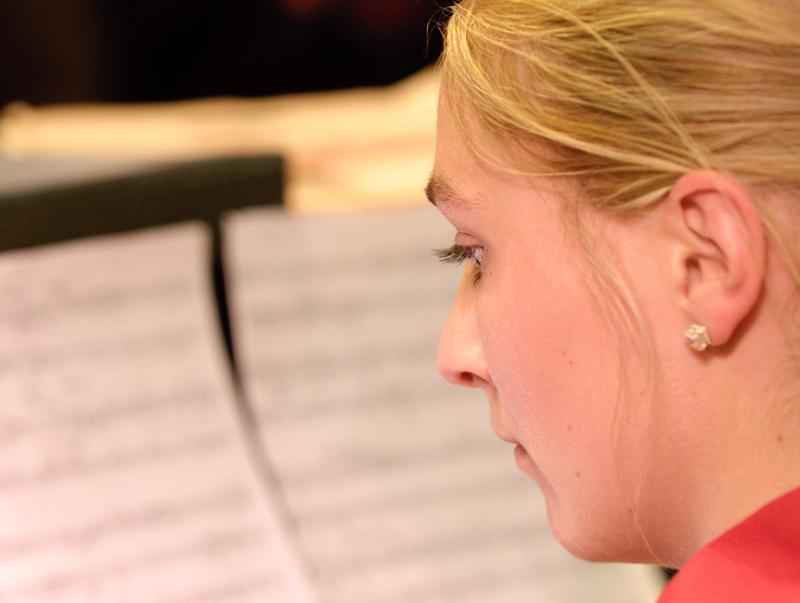  D3C_8160.jpg </br ><small> 2009-05-28 20:35</br >NIKON D300 98mm 1/80s f/4 ISO 900</small>