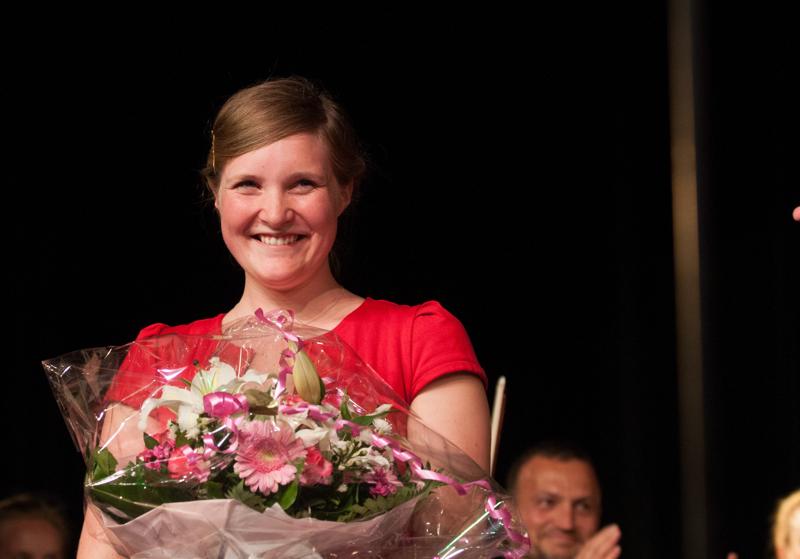  D3C_1857.JPG </br ><small> 2012-06-14 21:02</br >NIKON D300 + 70.0-200.0 mm f/2.8<br /> 70mm 1/250s f/3.2 ISO 1000</small>