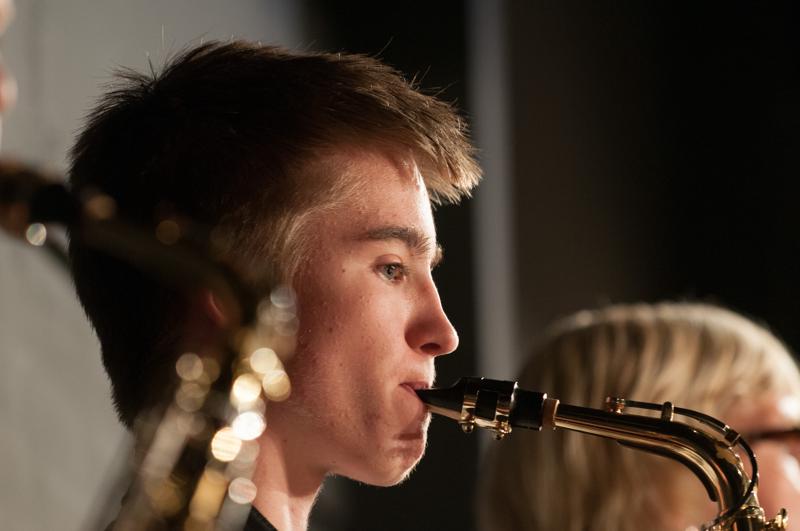  D3C_1823.JPG </br ><small> 2012-06-14 20:45</br >NIKON D300 + 70.0-200.0 mm f/2.8<br /> 160mm 1/60s f/3.2 ISO 1000</small>