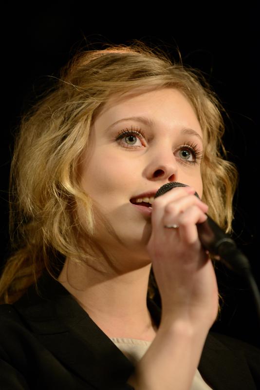  20130502_PB8_5164.JPG </br >Høje-Taastrup Kommunale Musikskole</br > <small> 2013-05-02 21:00</br >NIKON D800 + 70.0-200.0 mm f/2.8<br /> 200mm 1/200s f/4 ISO 1400</small>