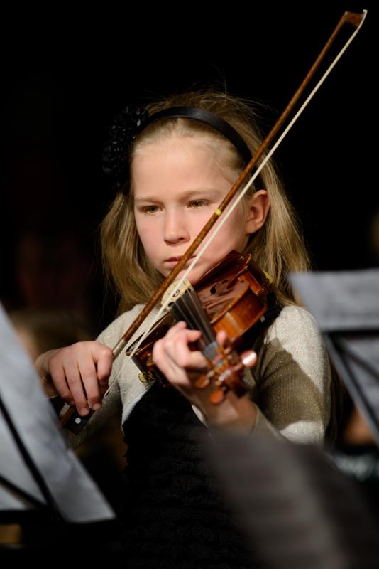  20130502_PB8_5060.JPG </br >Høje-Taastrup Kommunale Musikskole</br > <small> 2013-05-02 19:27</br >NIKON D800 + 70.0-200.0 mm f/2.8<br /> 200mm 1/200s f/2.8 ISO 200</small>