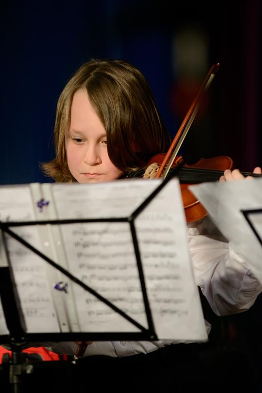  20130502_PB8_5063.JPG </br >Høje-Taastrup Kommunale Musikskole</br > <small> 2013-05-02 19:27</br >NIKON D800 + 70.0-200.0 mm f/2.8<br /> 200mm 1/200s f/4 ISO 1250</small>