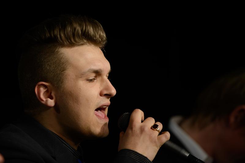  20140502_PB8_8867.JPG </br ><small> 2014-05-02 18:30</br >NIKON D800 + 70.0-200.0 mm f/2.8<br /> 200mm 1/200s f/2.8 ISO 640</small>