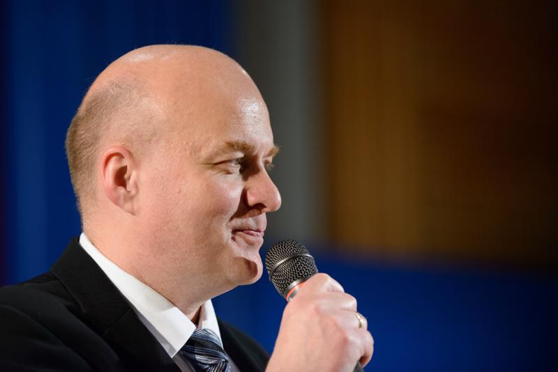  20140502_PB8_8889.JPG </br ><small> 2014-05-02 19:05</br >NIKON D800 + 70.0-200.0 mm f/2.8<br /> 130mm 1/160s f/2.8 ISO 3200</small>