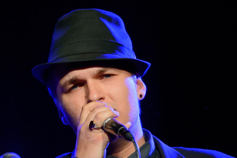  20150508-PB8_8318.JPG </br ><small> 2015-05-08 19:29</br >NIKON D800 + 150.0-600.0 mm f/5.0-6.3<br /> 550mm 1/250s f/6.3 ISO 2500</small>