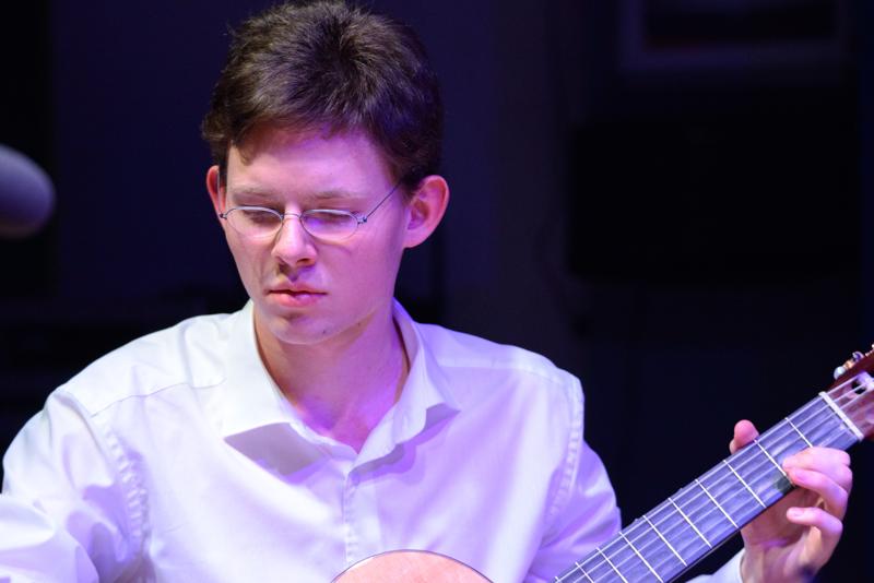  20150508-PB8_8329.JPG </br ><small> 2015-05-08 19:32</br >NIKON D800 + 150.0-600.0 mm f/5.0-6.3<br /> 280mm 1/250s f/5.6 ISO 4000</small>