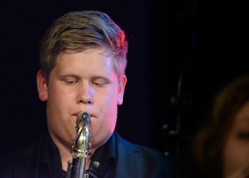  20150508-PB8_8360.JPG </br ><small> 2015-05-08 19:48</br >NIKON D800 + 150.0-600.0 mm f/5.0-6.3<br /> 550mm 1/250s f/6.3 ISO 11404</small>