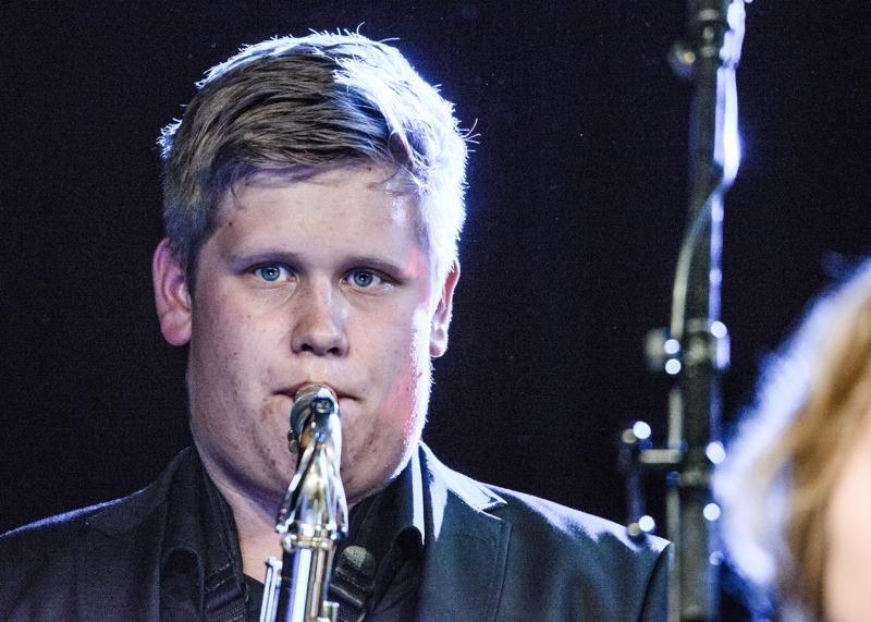  20150508-PB8_8361.JPG </br ><small> 2015-05-08 19:48</br >NIKON D800 + 150.0-600.0 mm f/5.0-6.3<br /> 550mm 1/250s f/6.3 ISO 10159</small>