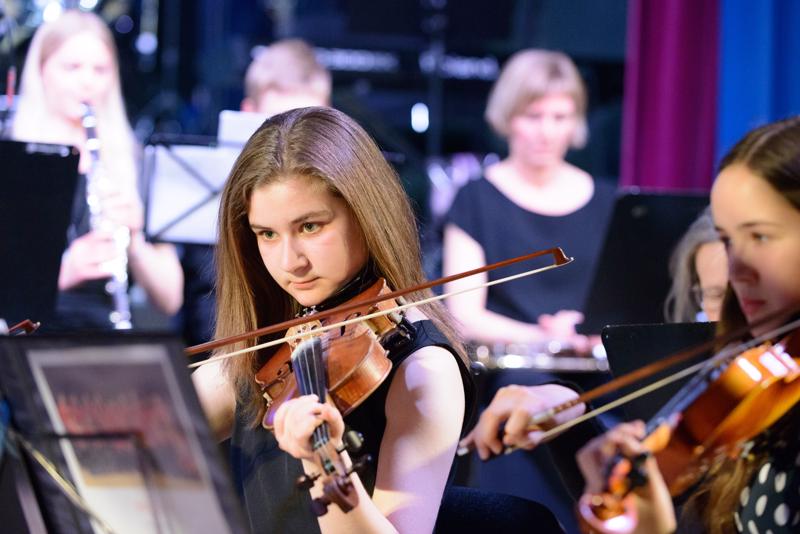  20150508-PB8_8369.JPG </br ><small> 2015-05-08 20:29</br >NIKON D800 + 70.0-200.0 mm f/2.8<br /> 110mm 1/125s f/3.5 ISO 2800</small>