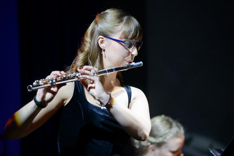  20150508-PB8_8274.JPG </br ><small> 2015-05-08 19:08</br >NIKON D800 + 70.0-200.0 mm f/2.8<br /> 180mm 1/125s f/3.5 ISO 720</small>